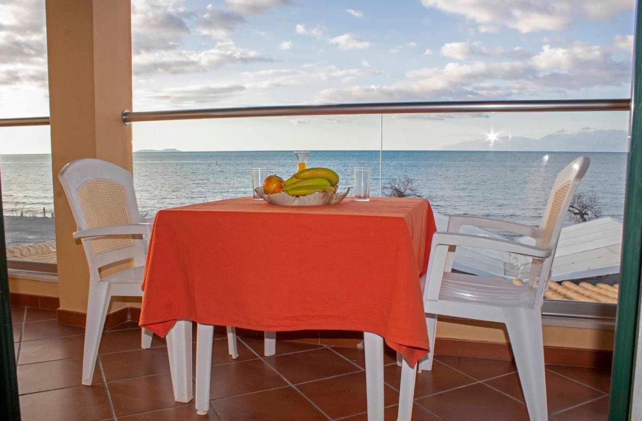 Frosos Beachfront Maisonette Acharavi Acharavi  Exterior photo